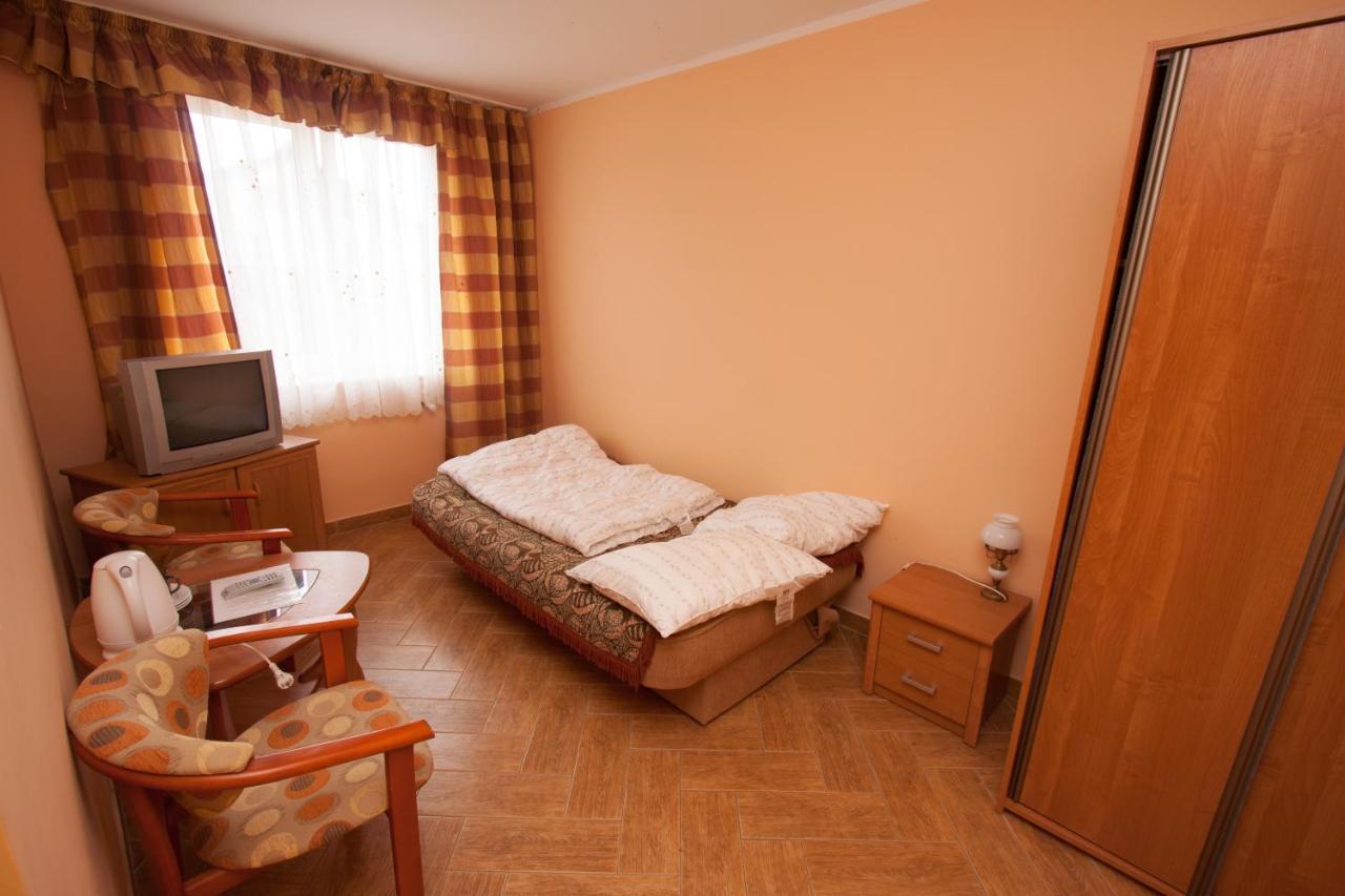 Dom Wczasowy Alka Dziwnów Extérieur photo